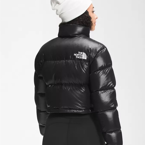 SOLD - North face Nuptse cropped women’s M - Picture 2 of 2